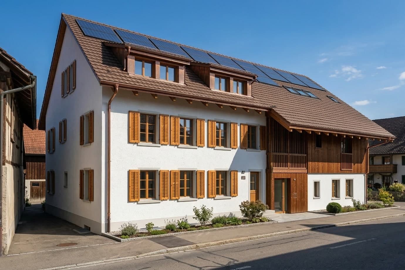 Umbau Bauernhaus Henggart — Aussenansicht nach Sanierung